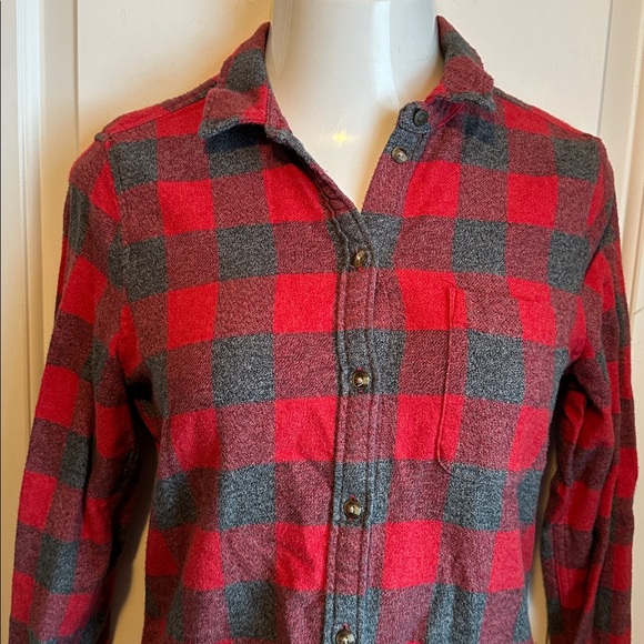 American Eagle Outfitters Red and Gray plaid Flannel Shirt - Picture 2 of 5